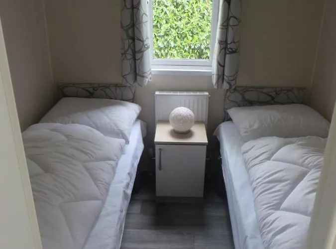 Chalet Wanama. Gelegen Op Het Vakantiepark Het Lierderholt Op De Veluwe. *