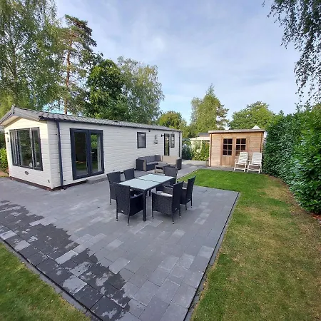 Chalet Wanama. Gelegen Op Het Vakantiepark Het Lierderholt Op De Veluwe. *