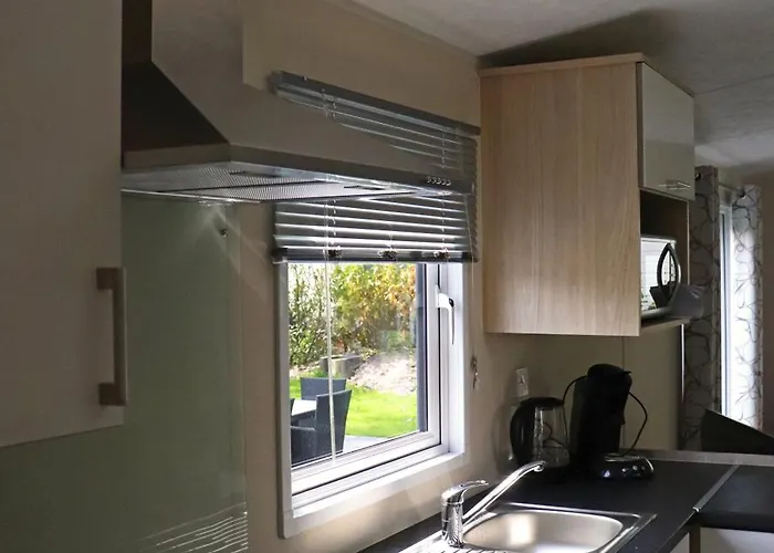 Chalet Wanama. Gelegen Op Het Vakantiepark Het Lierderholt Op De Veluwe. *