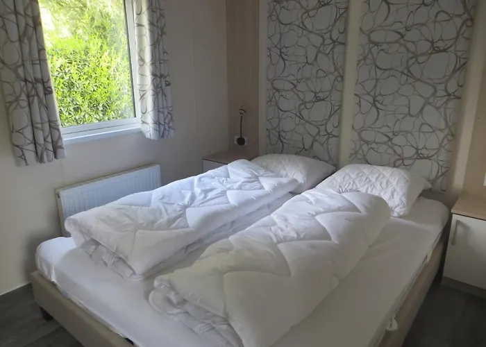 Chalet Wanama. Gelegen Op Het Vakantiepark Het Lierderholt Op De Veluwe. Alpehytte *