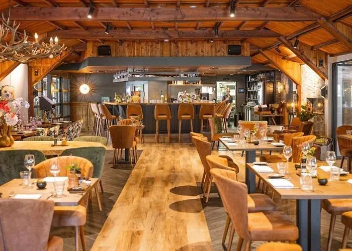 Chalet Wanama. Gelegen Op Het Vakantiepark Het Lierderholt Op De Veluwe. * Beekbergen